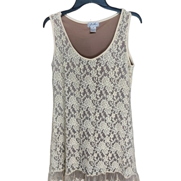 Ivory lace dress ivory med rn# 90353 - Picture 2 of 7